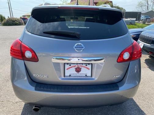 2011 Nissan Rogue SV