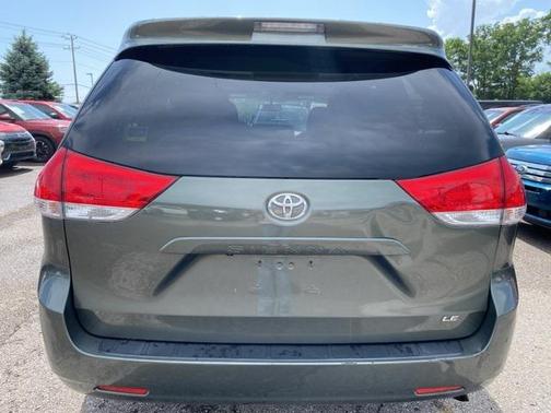 2012 Toyota Sienna LE