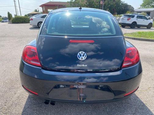 2016 Volkswagen Beetle 1.8T Wolfsburg Edition w/PZEV