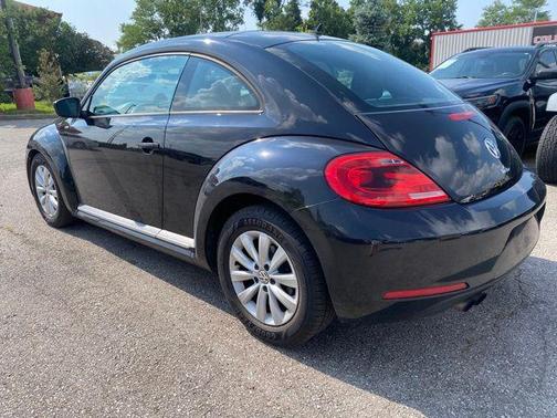 2016 Volkswagen Beetle 1.8T Wolfsburg Edition w/PZEV