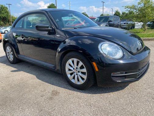 2016 Volkswagen Beetle 1.8T Wolfsburg Edition w/PZEV