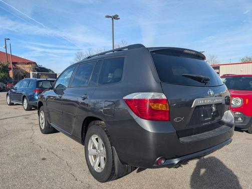 2010 Toyota Highlander SE