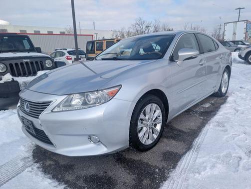 2013 Lexus ES 300h Base