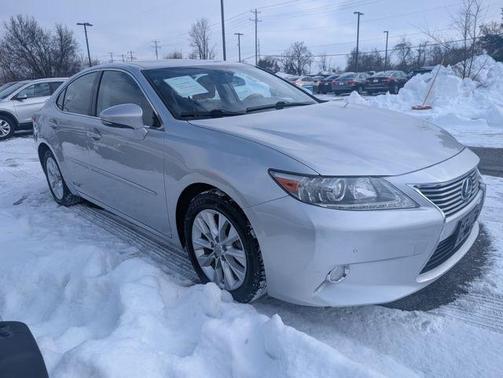 2013 Lexus ES 300h Base