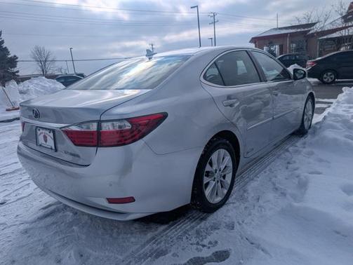 2013 Lexus ES 300h Base