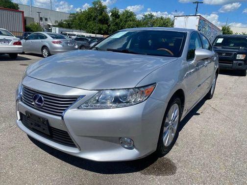 Silver Lining Metallic 2013 Lexus ES 300h Base