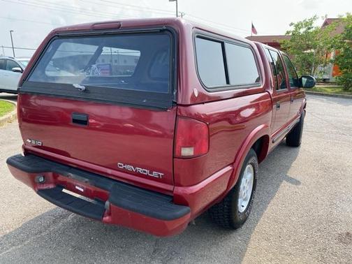 2004 Chevrolet S-10 Base