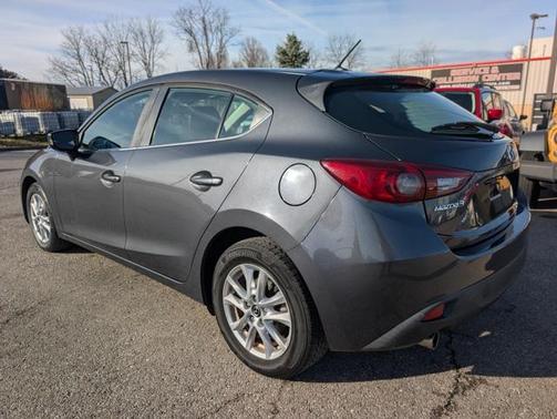 2016 Mazda Mazda3 i Sport