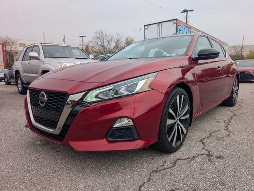 2020 Nissan Altima SR FWD