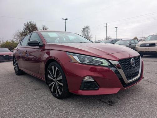 2020 Nissan Altima SR FWD