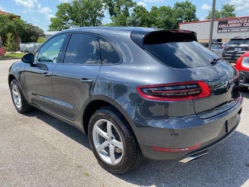 2018 Porsche Macan Base