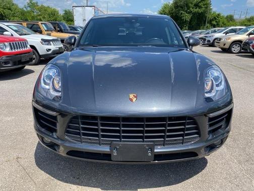 2018 Porsche Macan Base