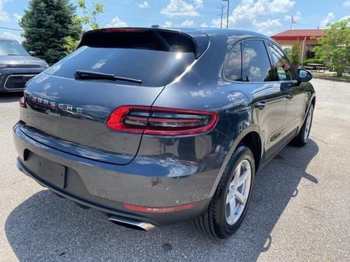 2018 Porsche Macan Base