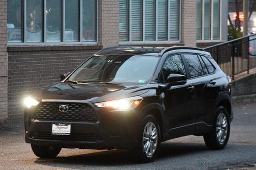 2024 Toyota Corolla Cross LE