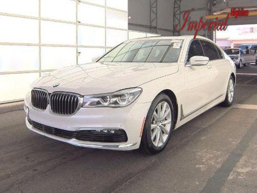 2018 BMW 750 I