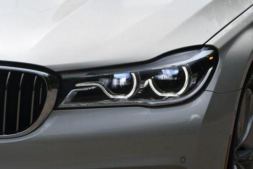 2018 BMW 750 I