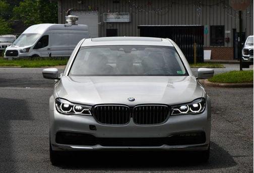 2018 BMW 750 I