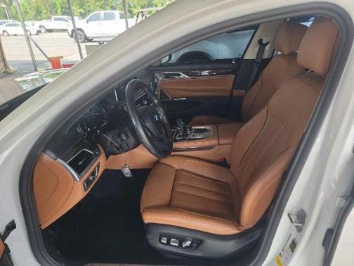 2018 BMW 750 I