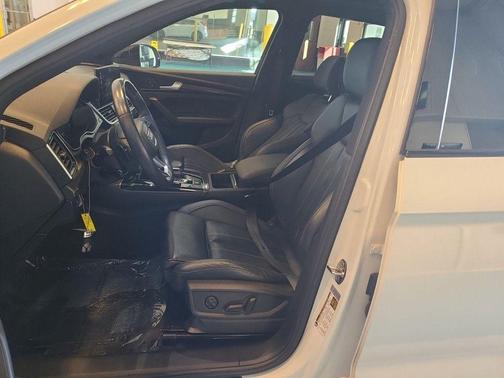 2022 Audi SQ5 3.0T Premium Plus