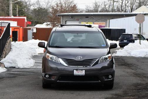 2014 Toyota Sienna XLE