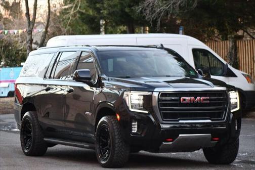 2022 GMC Yukon XL 4WD AT4