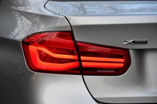2018 BMW 330 xDrive