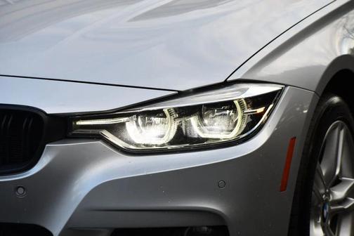 2018 BMW 330 xDrive