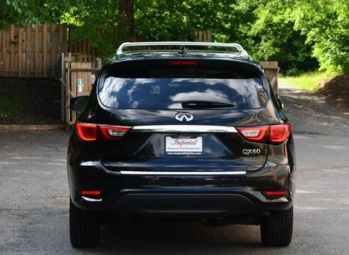 2017 INFINITI QX60 Base