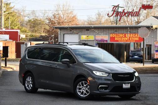 2022 Chrysler Pacifica Touring L