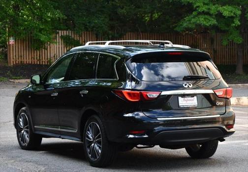 2017 INFINITI QX60 Base
