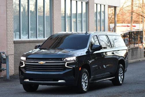 2022 Chevrolet Suburban LT