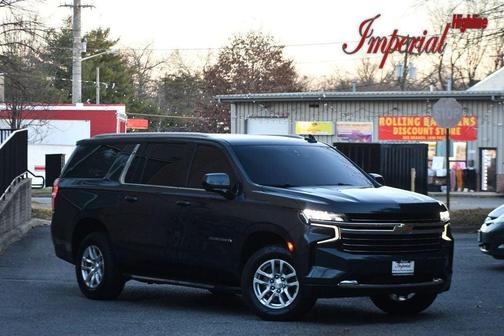 2022 Chevrolet Suburban LT