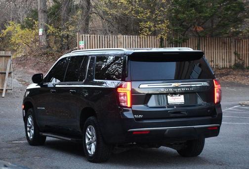 2022 Chevrolet Suburban LT