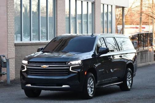 2022 Chevrolet Suburban LT