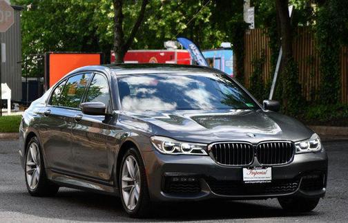 2017 BMW 750 i xDrive