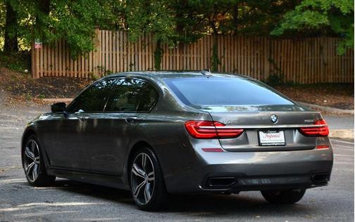 2016 BMW 750 i xDrive
