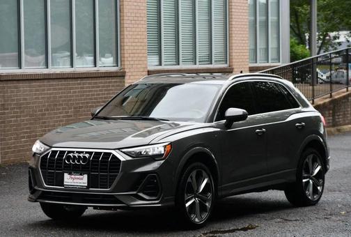 2021 Audi Q3 45 S line Premium