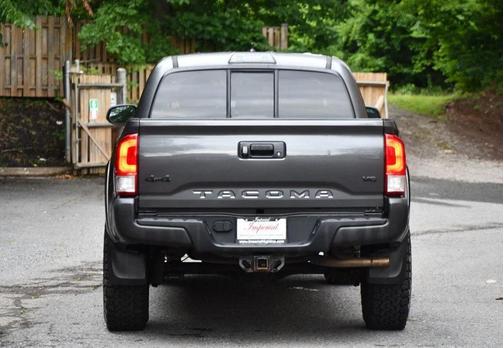 2017 Toyota Tacoma TRD Sport