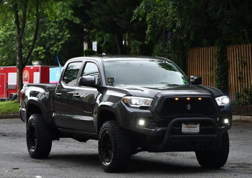 2017 Toyota Tacoma TRD Sport
