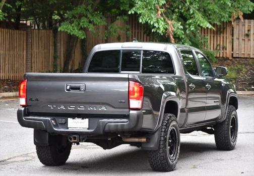 2017 Toyota Tacoma TRD Sport