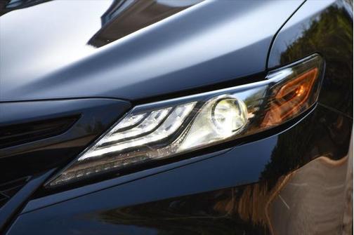 2024 Toyota Camry Hybrid SE