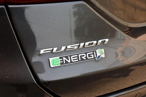 2017 Ford Fusion Energi SE Luxury
