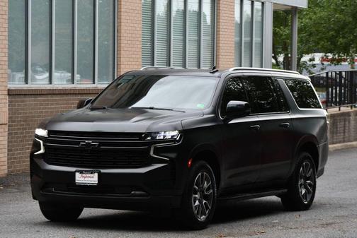2022 Chevrolet Suburban LT