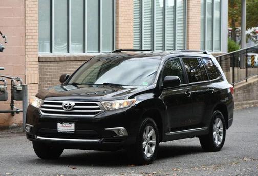 2013 Toyota Highlander SE