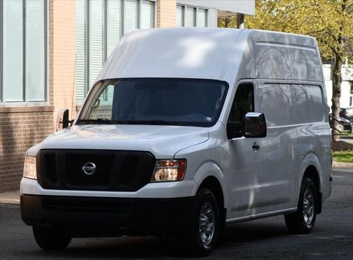 2021 Nissan NV Cargo NV2500 HD SV V8