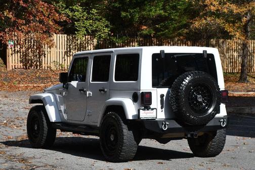 2016 Jeep Wrangler Unlimited Sahara
