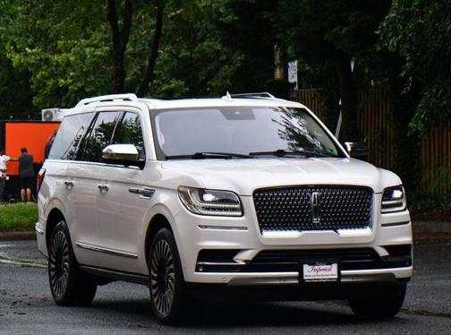 2018 Lincoln Navigator Black Label