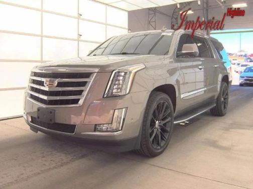 2017 Cadillac Escalade ESV Luxury