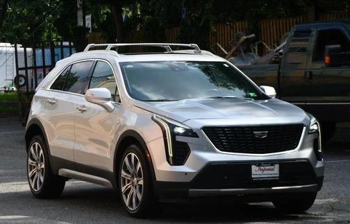 2020 Cadillac XT4 Premium Luxury