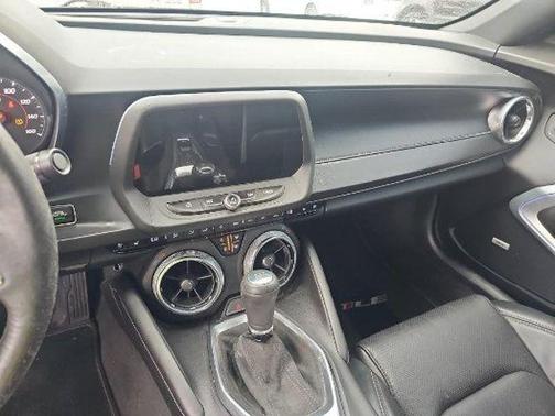 2017 Chevrolet Camaro 2LT